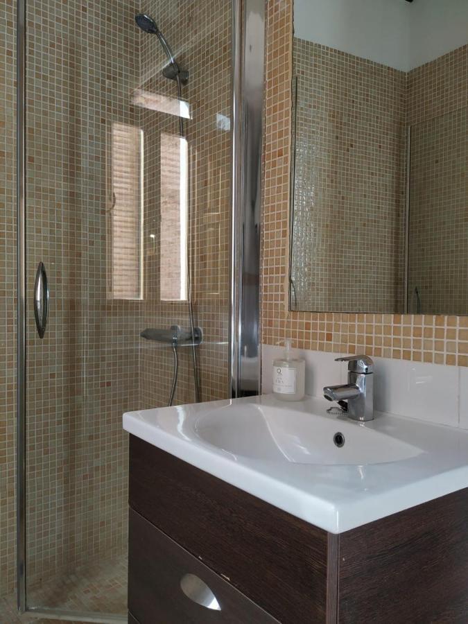 Bonito Apartamento Con Encanto En Casco Antiguo Ron 7 Valenciayole Valência Exterior foto