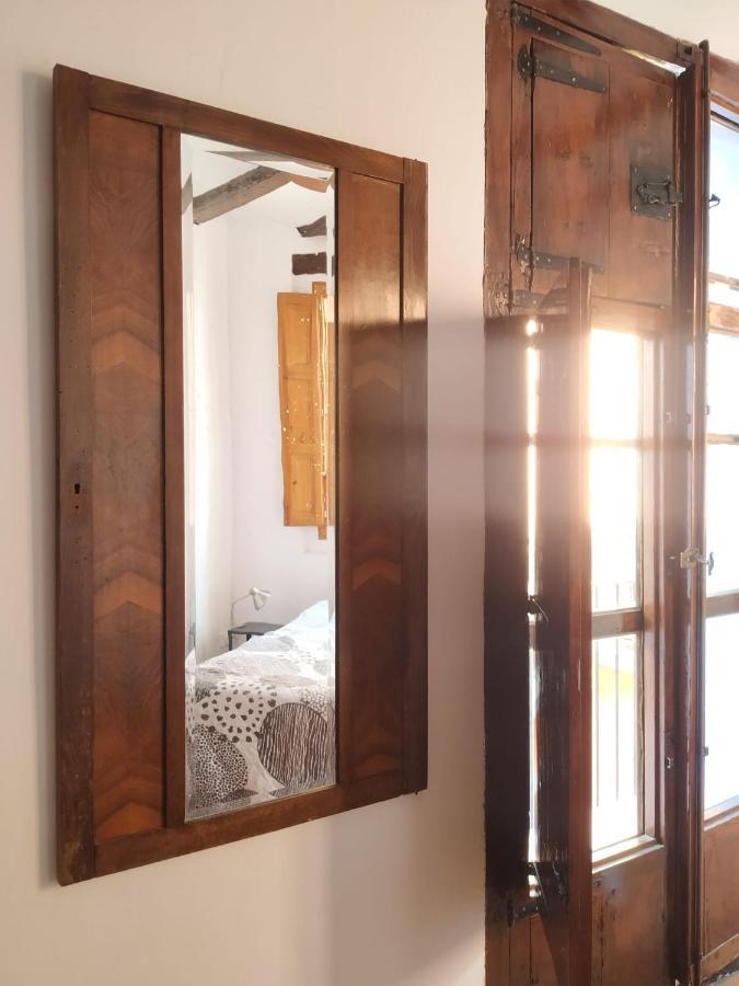 Bonito Apartamento Con Encanto En Casco Antiguo Ron 7 Valenciayole Valência Exterior foto